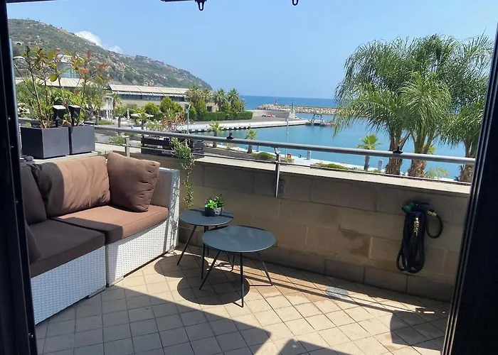 Luxury Lägenhet San Lorenzo al Mare